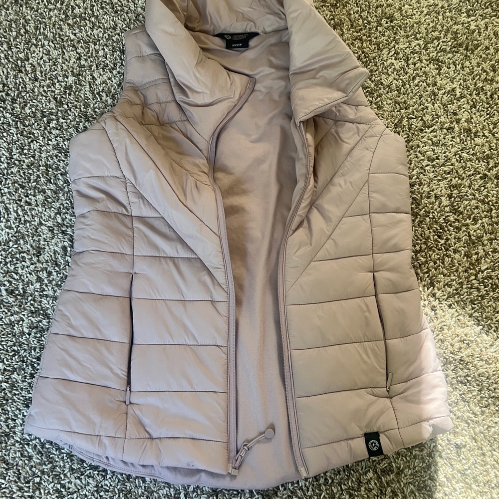 Mondetta Women's Light Beige Quilted Puffer Vest